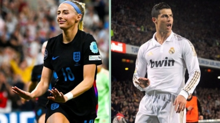 模仿C羅+亨利??凱莉歐洲杯半決賽絕殺 雙手下壓+手扶角旗桿慶祝